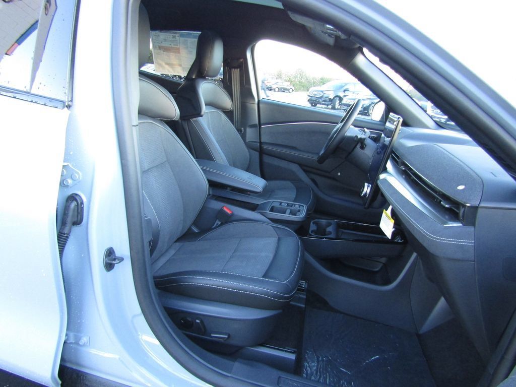 New 2025 Ford Mustang Mach-E GT w/ Interior Protection Package AWD/4WD image 34