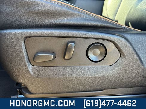 Used 2023 GMC Yukon AT4 w/ Technology Package image 14