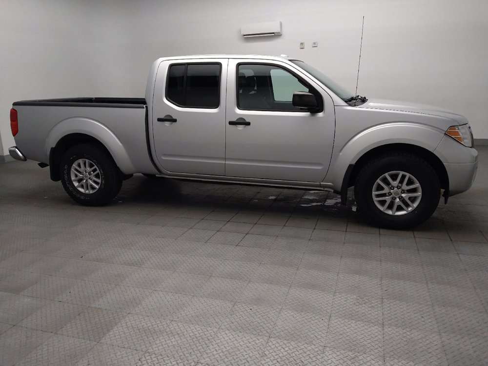 Used 2015 Nissan Frontier SV w/ SV Value Truck Package AWD/4WD image 11