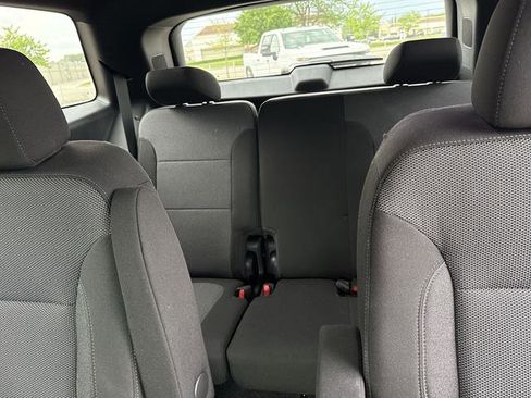 Used 2023 Chevrolet Traverse LT w/ LPO, Floor Liner Package AWD/4WD image 26