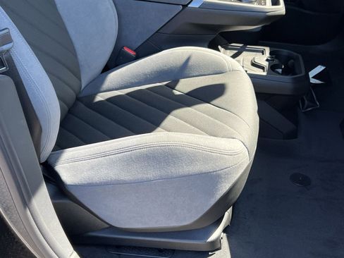 New 2026 BMW iX xDrive60 w/ M Sport Package image 27