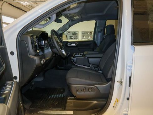 New 2026 GMC Sierra 1500 Elevation image 6