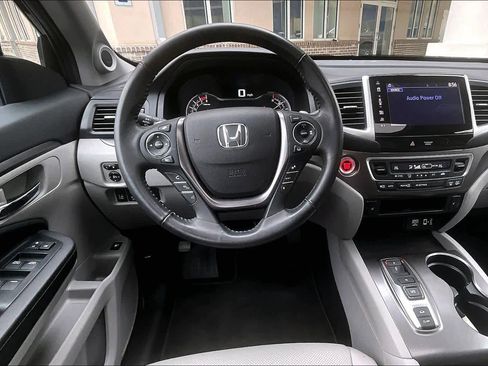 Used 2020 Honda Ridgeline RTL image 6