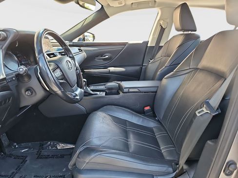 Used 2020 Lexus ES 350 w/ Luxury Package FWD image 17