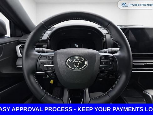 Used 2025 Toyota Camry LE image 11