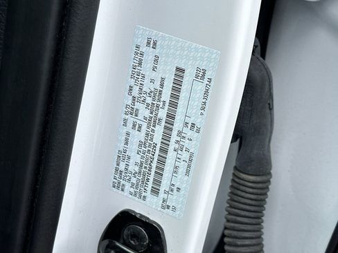 Used 2023 Ford F150 Lariat w/ Trailer Tow Package image 28