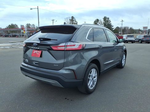 Used 2022 Ford Edge SEL w/ Convenience Package image 6