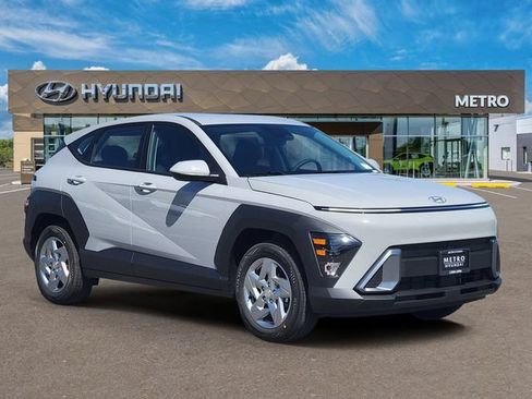 New 2026 Hyundai Kona SE FWD image 1