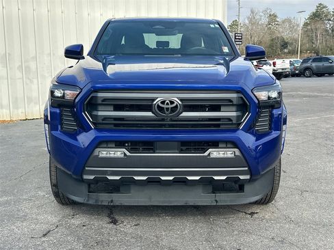 Used 2024 Toyota Tacoma SR5 image 3