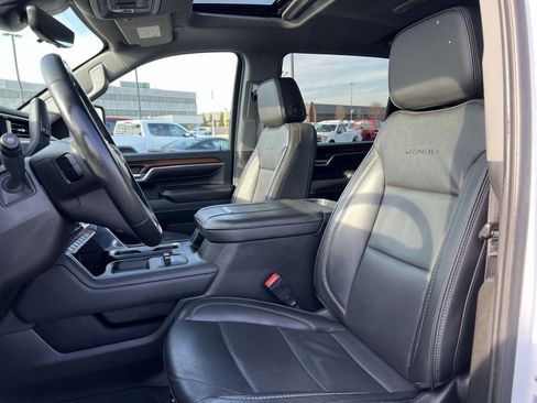 Used 2024 GMC Sierra 3500 Denali w/ Denali Reserve Package image 13