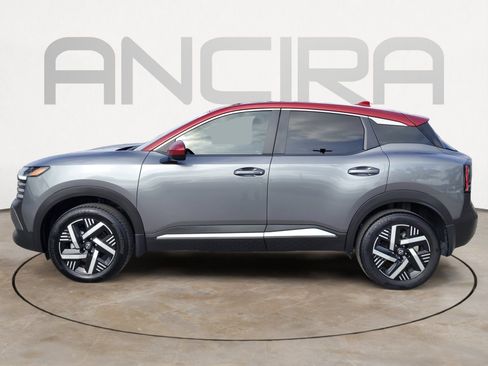 Certified 2025 Nissan Kicks SV image 11