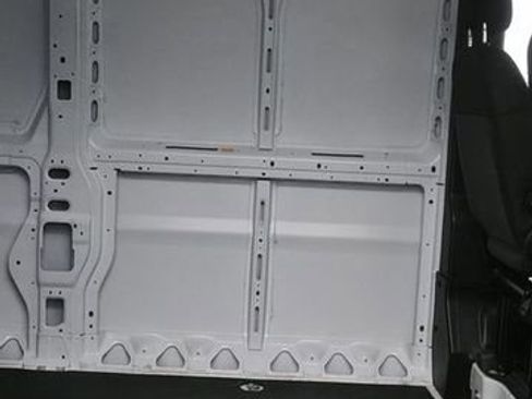 Used 2025 RAM ProMaster 2500 w/ Convenience Group image 11