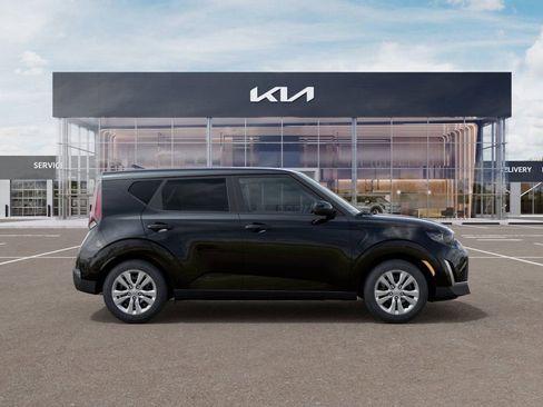 New 2025 Kia Soul LX image 7