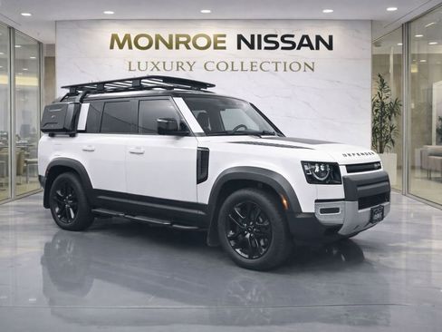 Used 2020 Land Rover Defender 110 HSE image 18