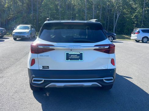 Used 2022 Kia Seltos S FWD image 6