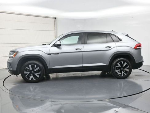 Used 2022 Volkswagen Atlas Cross Sport SE AWD/4WD image 22