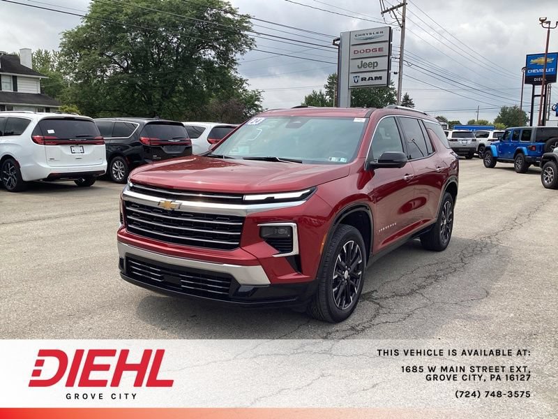 Used 2024 Chevrolet Traverse RS AWD/4WD image 3
