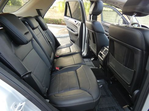 Used 2015 Mercedes-Benz ML 350 4MATIC image 43