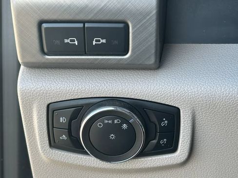 Used 2020 Ford F150 Limited AWD/4WD image 25
