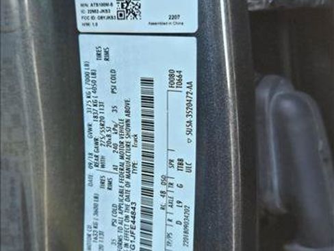 Used 2018 Ford F150 Platinum w/ Equipment Group 701A Luxury AWD/4WD image 20