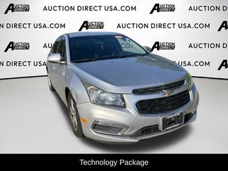 Used 2015 Chevrolet Cruze LT w/ Technology Package FWD video 3
