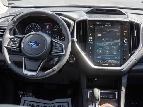 New 2025 Subaru Ascent Touring w/ Popular Package #2 image 11