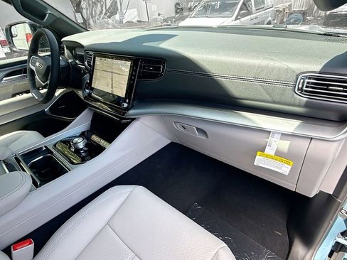 New 2026 Jeep Grand Wagoneer 2WD image 33