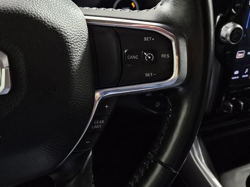 Used 2023 RAM 1500 Laramie AWD/4WD image 17