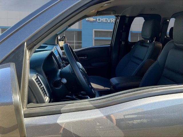 Used 2022 Nissan Frontier SV w/ Technology Package RWD image 24
