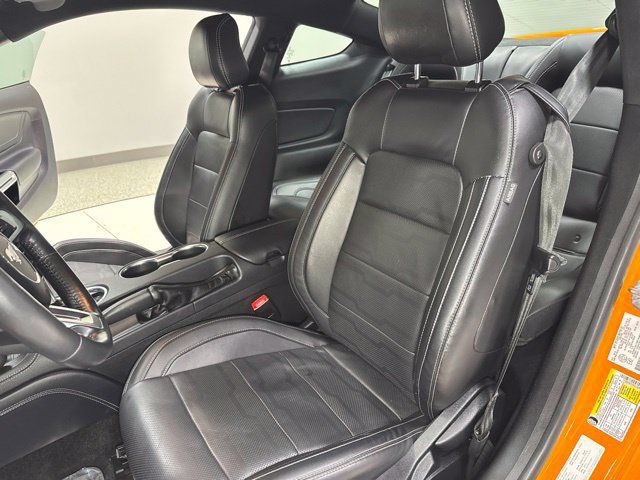 Used 2019 Ford Mustang GT Premium w/ GT Performance Package RWD image 13