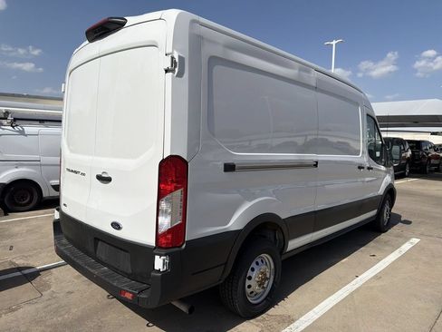 Used 2023 Ford Transit 250 Medium Roof AWD w/ Load Area Protection Package image 3