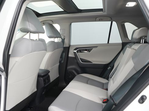 Used 2025 Toyota RAV4 Limited w/ Advanced Technology Package AWD/4WD image 20