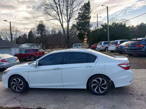 Used 2016 Honda Accord EX-L image 3
