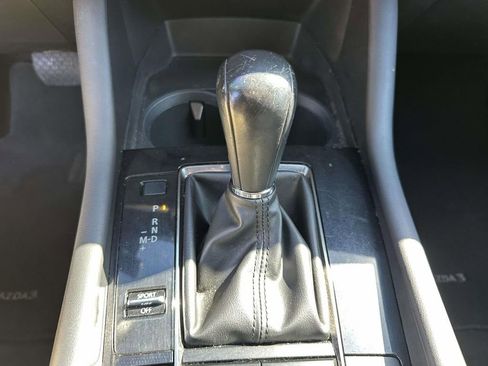 Used 2020 MAZDA MAZDA3 Hatchback w/ Preferred Package FWD image 28