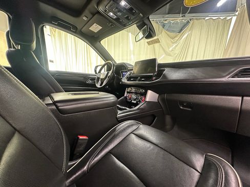 Used 2021 GMC Yukon SLT w/ SLT Luxury Plus Package AWD/4WD image 17
