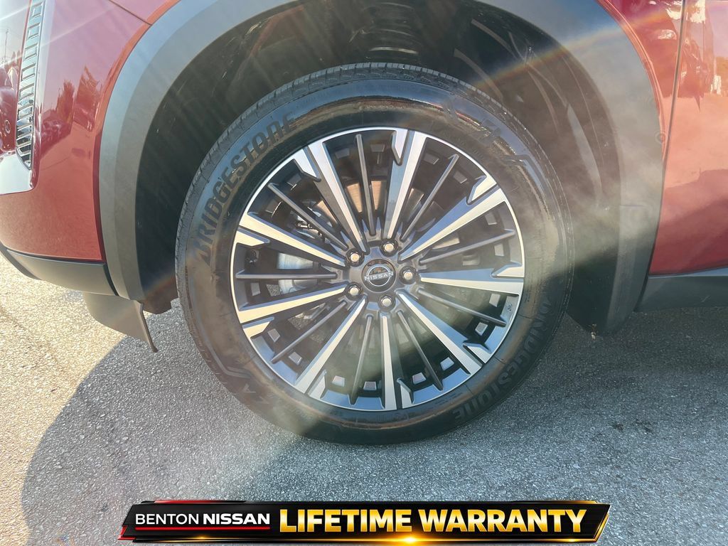 Used 2026 Nissan Pathfinder Platinum AWD/4WD image 7
