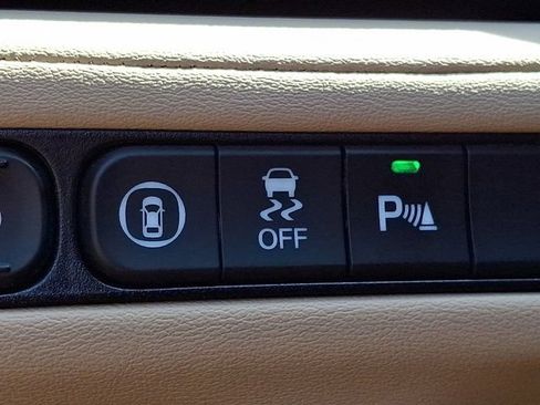 Used 2023 Acura MDX SH-AWD w/ Technology Package image 32