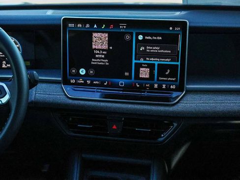 New 2025 Volkswagen Tiguan S image 18