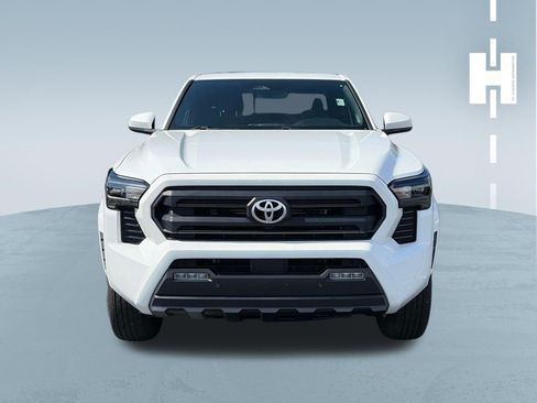 Used 2024 Toyota Tacoma SR5 AWD/4WD image 2