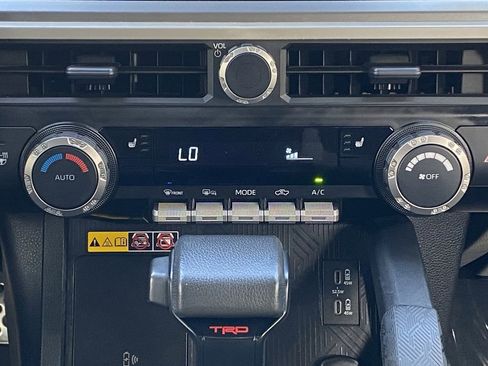 Certified 2024 Toyota Tacoma TRD Sport w/ TRD Sport Upgrade Package image 27