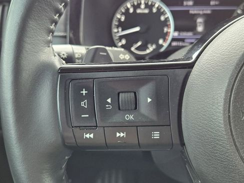 Used 2022 Nissan Pathfinder SL image 21