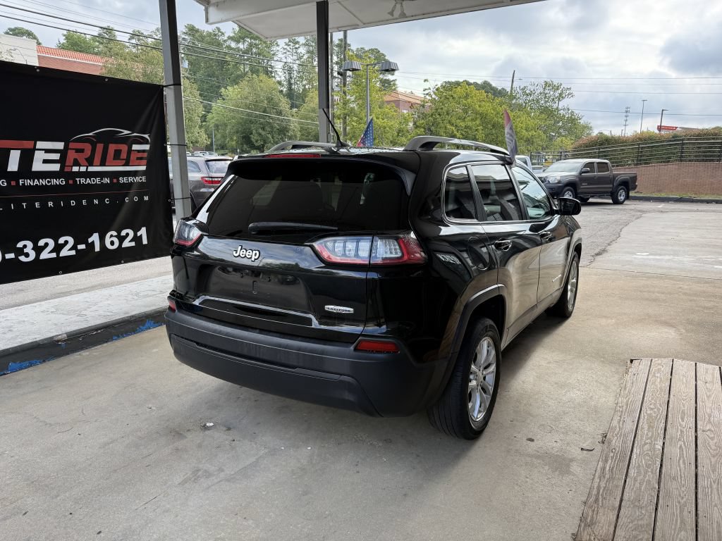 Used 2019 Jeep Cherokee Latitude w/ Popular Appearance Group FWD image 5