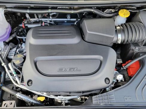 New 2026 Chrysler Pacifica Select w/ S Appearance Package AWD/4WD image 37