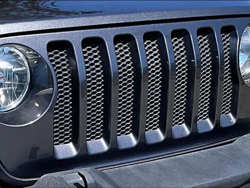 Used 2020 Jeep Wrangler Unlimited Sport S AWD/4WD image 30