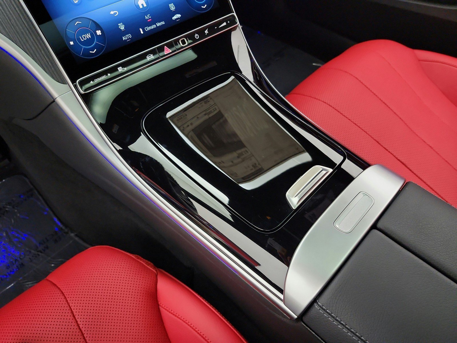 New 2027 Mercedes-Benz CLE 450 4MATIC Coupe image 9