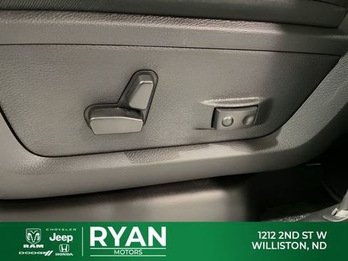 New 2026 RAM 2500 Laramie w/ Night Edition AWD/4WD image 19
