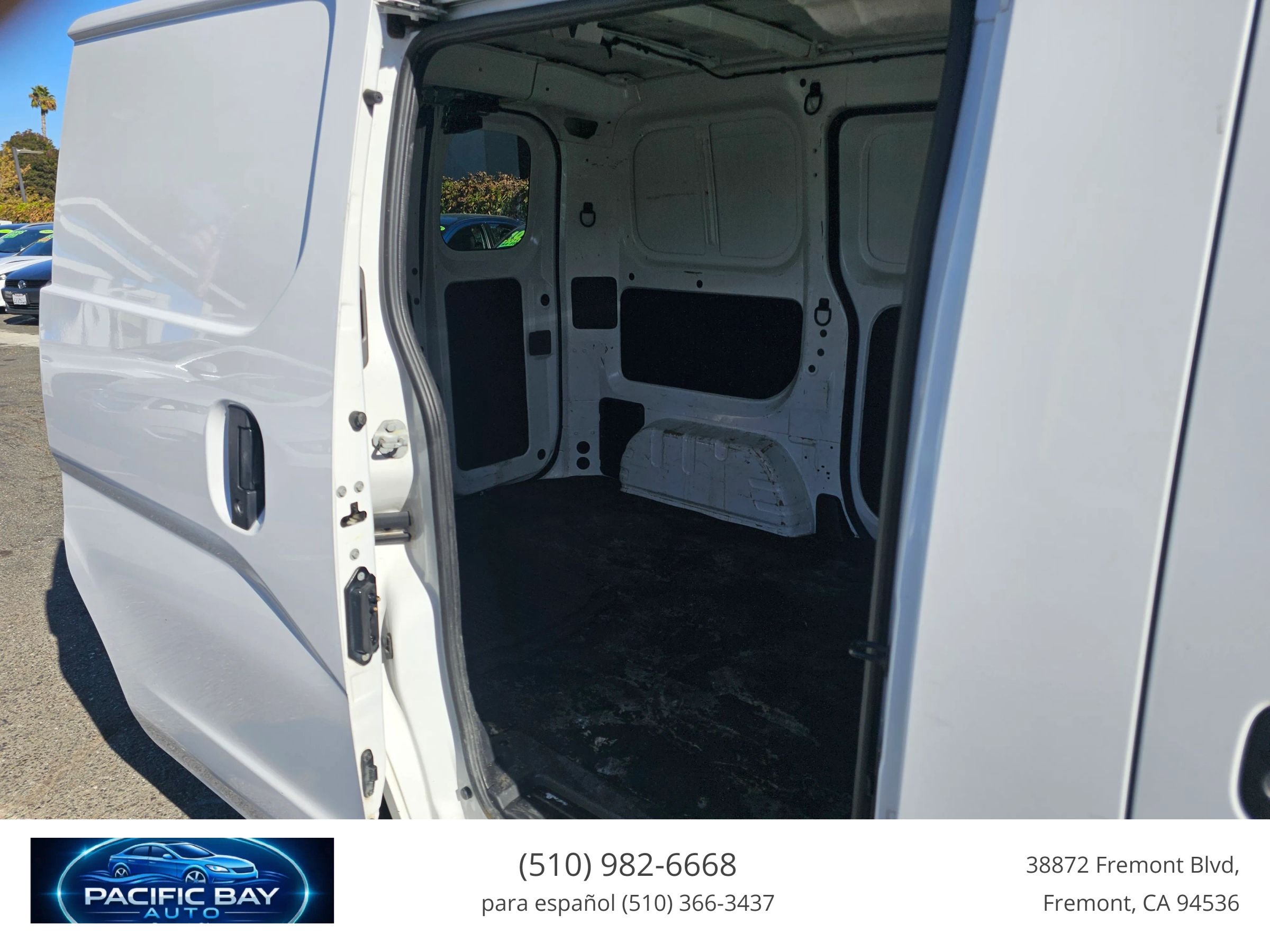 Used 2020 Nissan NV200 S w/ Back Door Glass Package FWD image 18