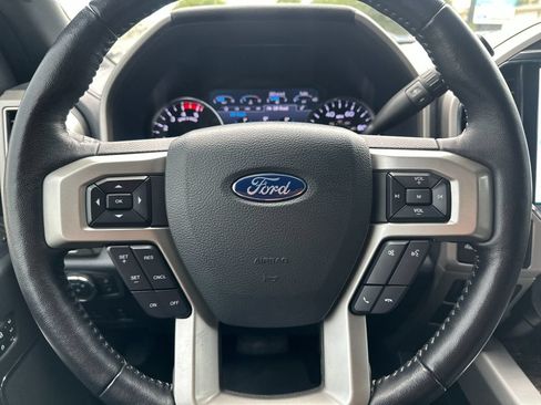 Used 2022 Ford F250 Lariat w/ Lariat Ultimate Package AWD/4WD image 22