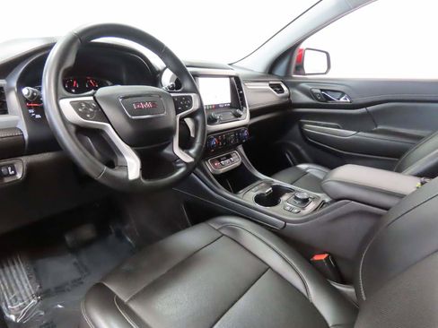 Certified 2023 GMC Acadia SLT image 8