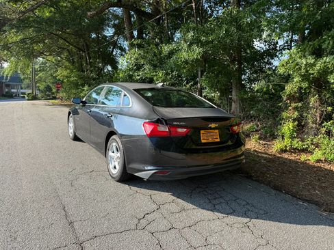 Used 2016 Chevrolet Malibu LS FWD image 3